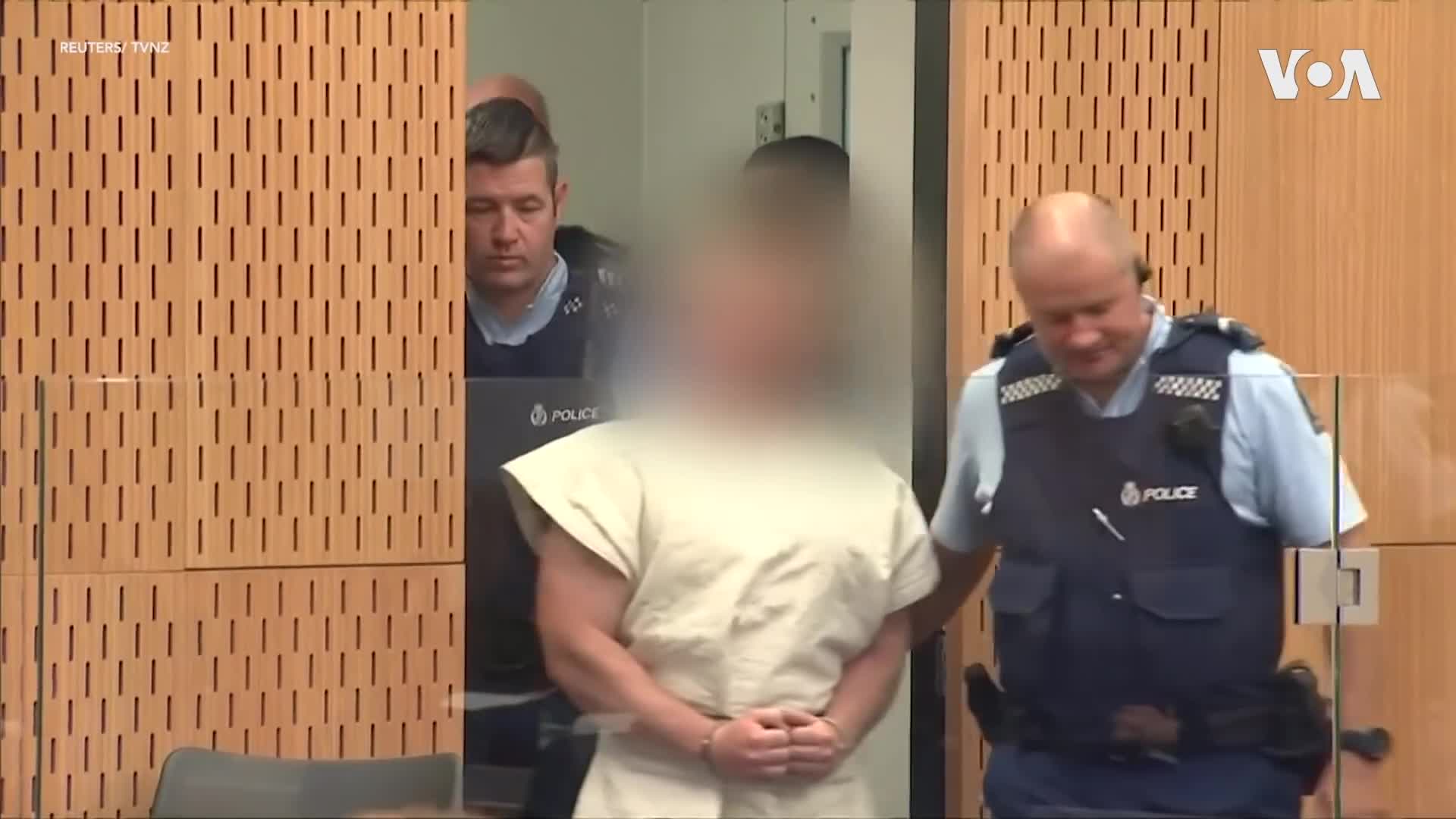 Nghi phạm xả súng New Zealand xuất hiện trước tòa 