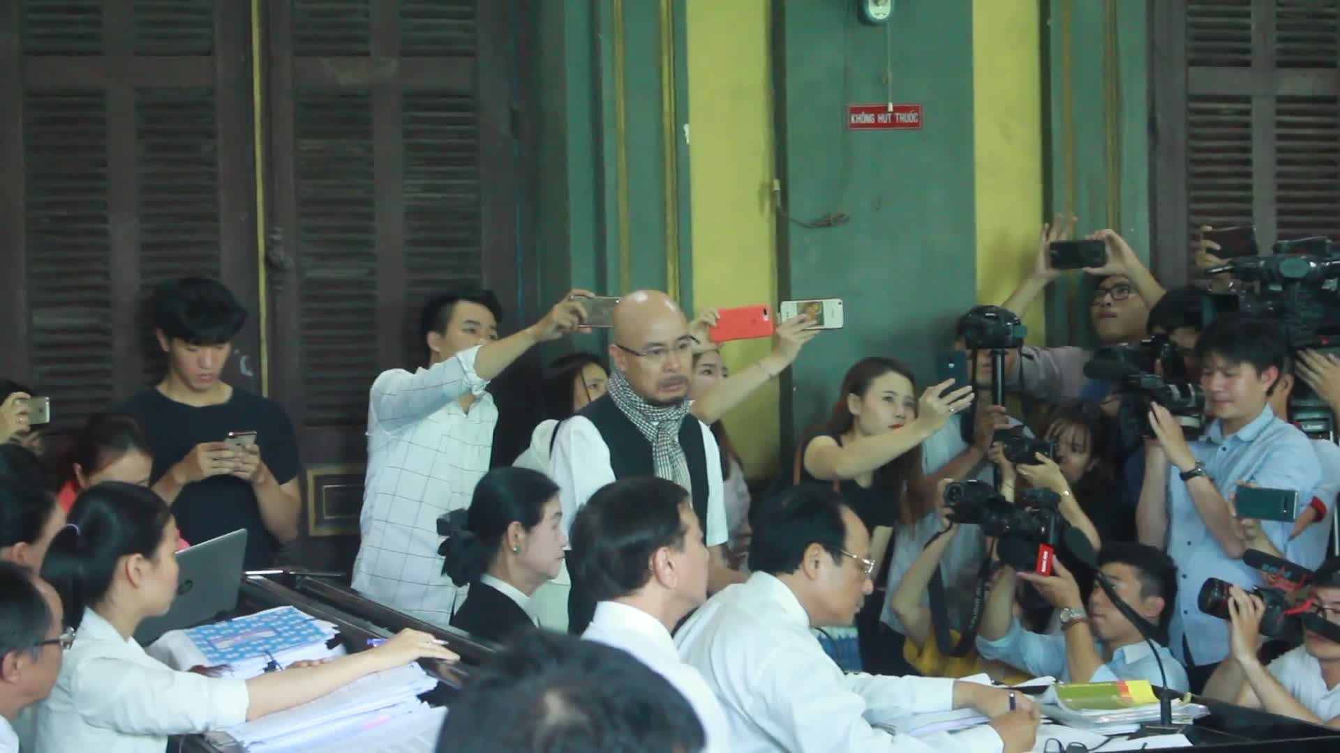 Video: Ông Đặng Lê Nguyên Vũ gay gắt tại phiên tòa
