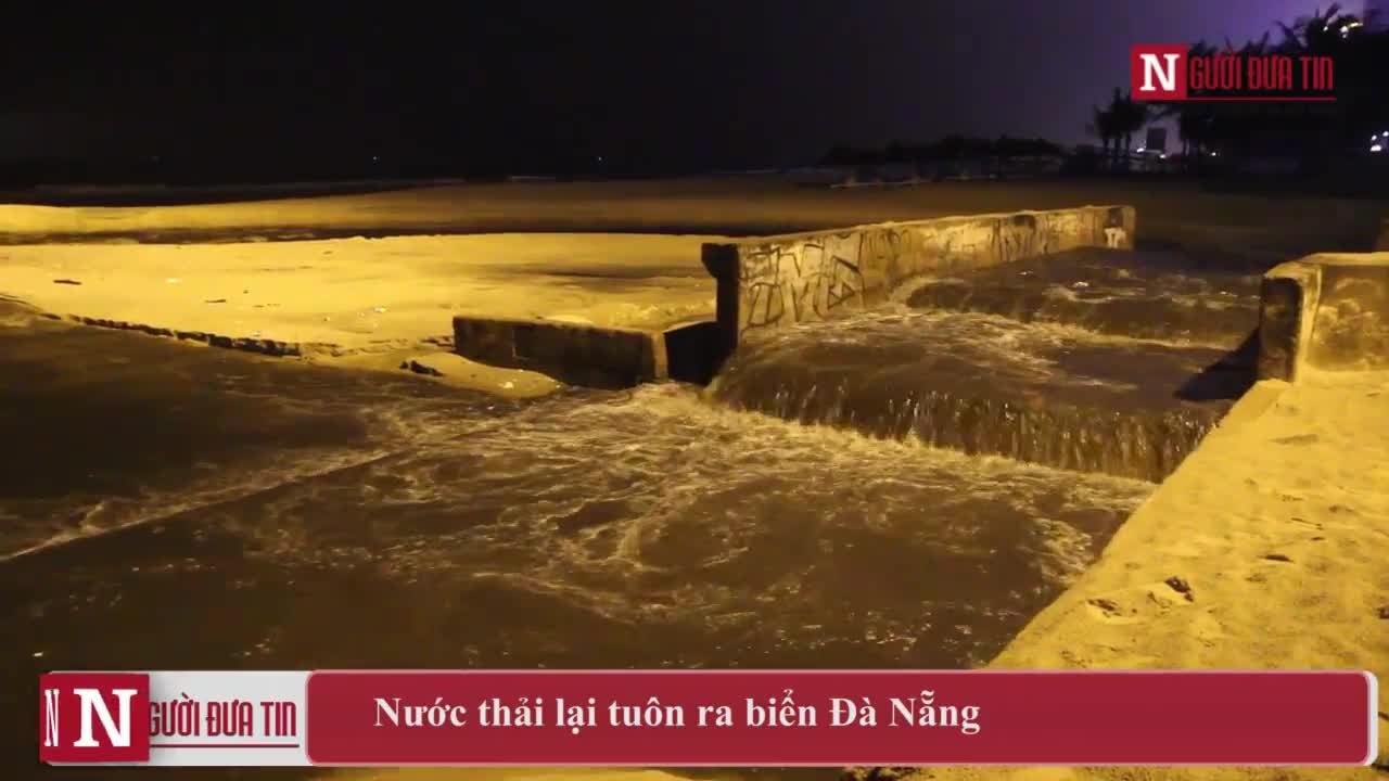 Nước thải lại tuôn ra biển Đà Nẵng