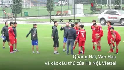 Quang Hải, Văn Hậu tập luyện cùng U23 Việt Nam