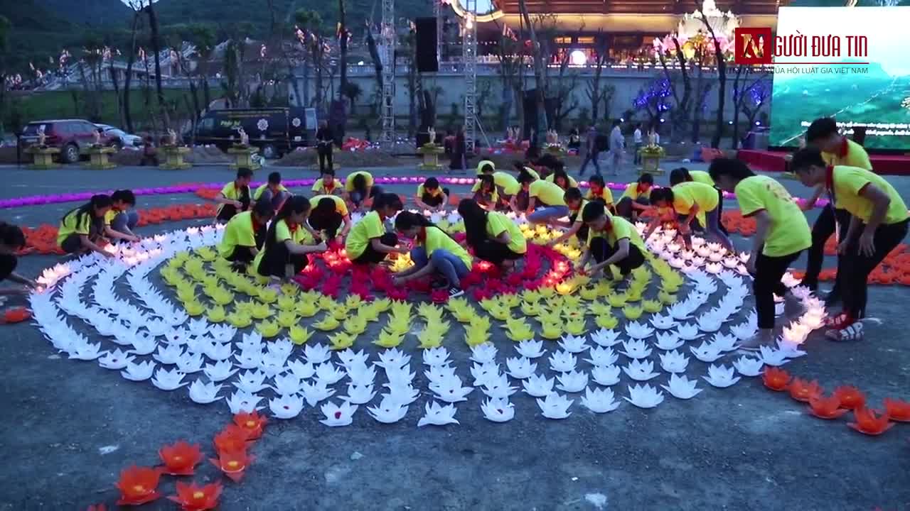 Lễ hội hoa đăng trong Đại lễ Phật đản Vesak 2019