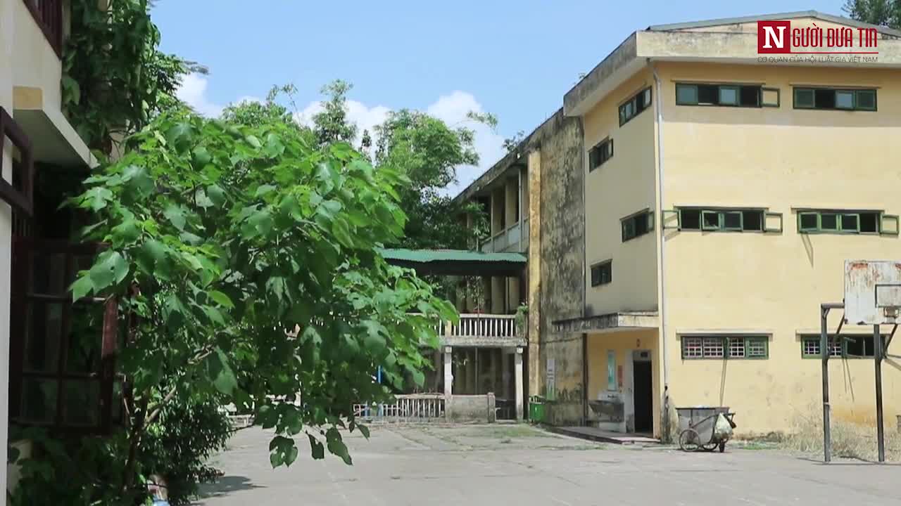 Cơ sở vật chất xuống cấp ngiêm trọng tại trường THPT Trương Định