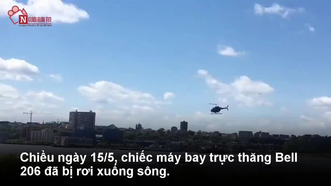 Khoảnh khắc trực thăng Mỹ lao xuống sông vì mất kiểm soát