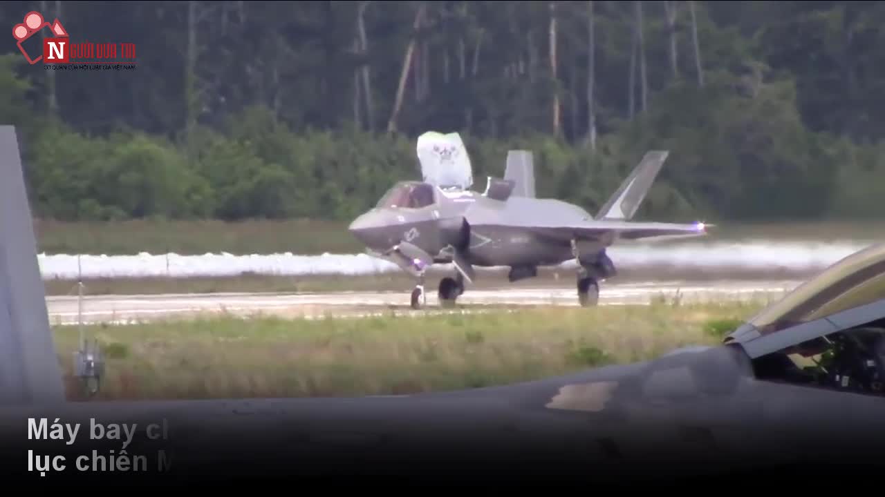 Cận cảnh màn nhào lộn 12 động tác của “Tia chớp” F-35 trên bầu trời Mỹ