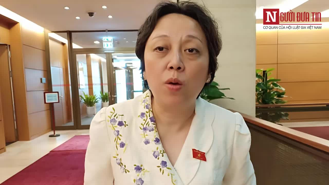 ĐBQH Phạm Khánh Phong Lan nói về việc xử lý giáo viên ở các địa phương