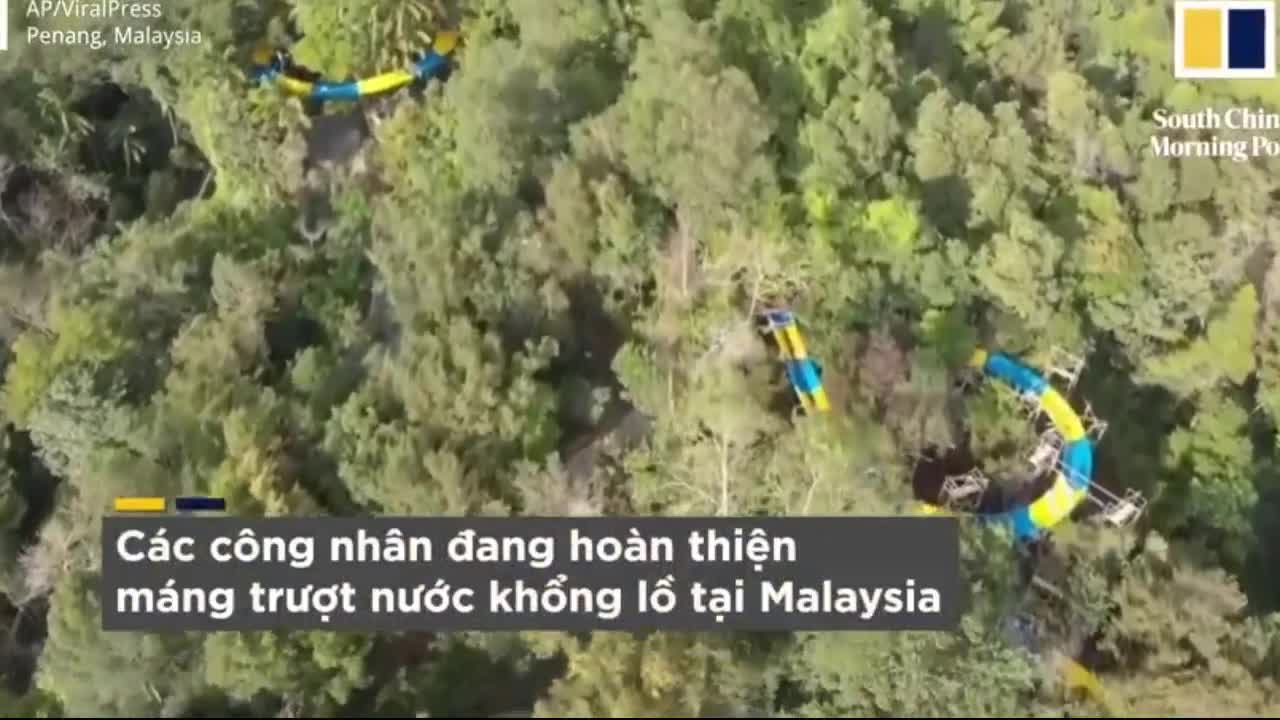 Cận cảnh máng trượt xuyên rừng dài hơn 1.000m tại Malaysia