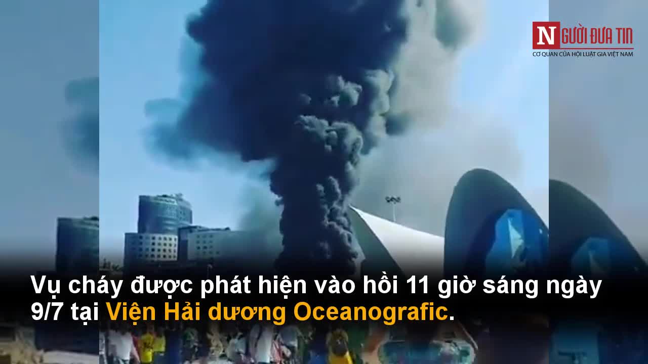 Thủy cung lớn nhất châu Âu bốc cháy ngùn ngụt