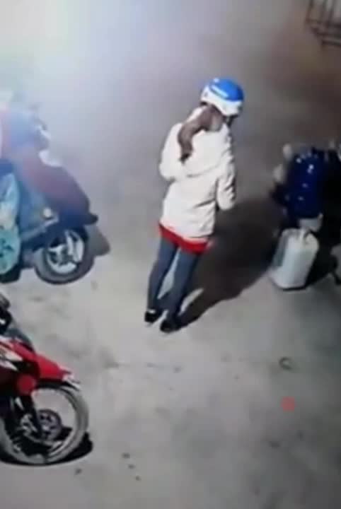 Video ghi lại hình ảnh cuối cùng của nữ sinh giao gà trước khi bị sát hại dã man