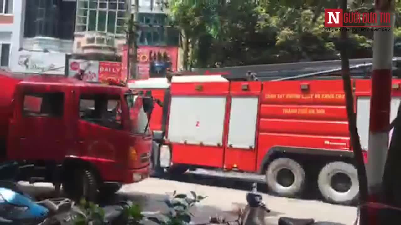 Hà Nội: Cháy lớn nhà trong ngõ nhỏ Lương Sử C