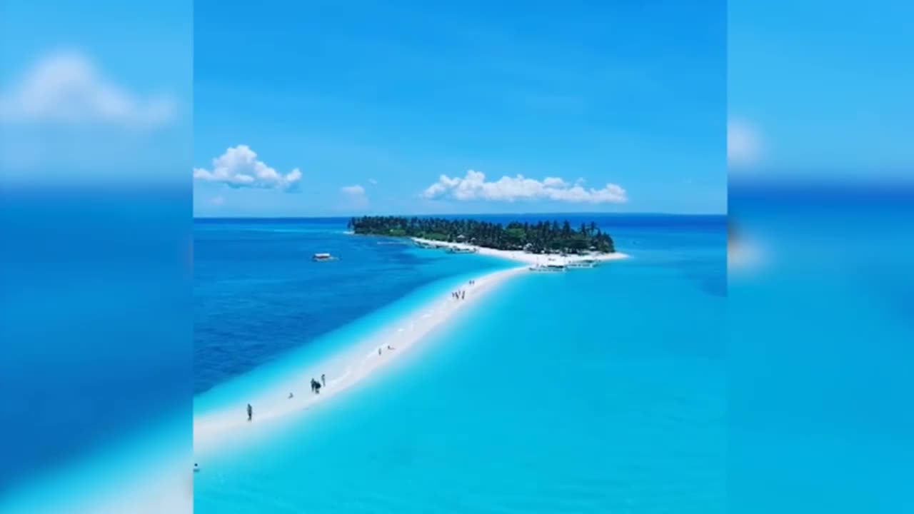 Khám phá con đường cát chia đôi mặt biển ở Philippines