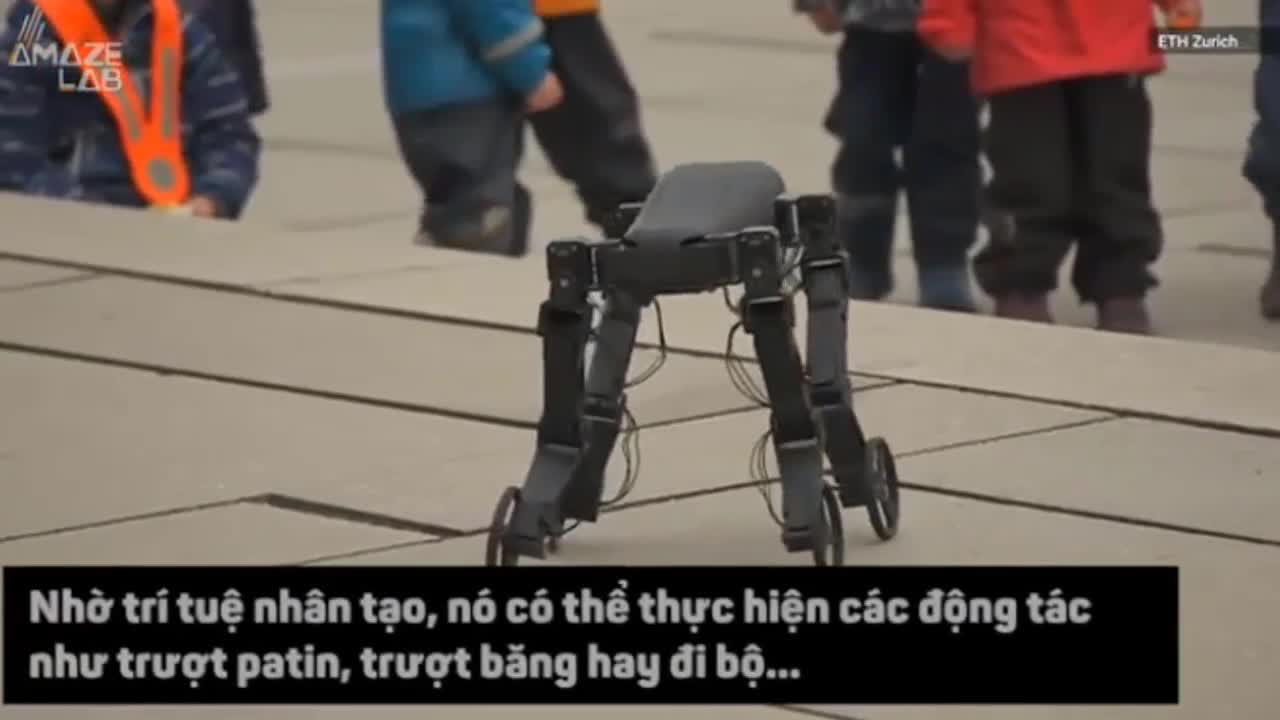 Robot trượt patin điệu nghệ trên đường phố Thụy Sĩ