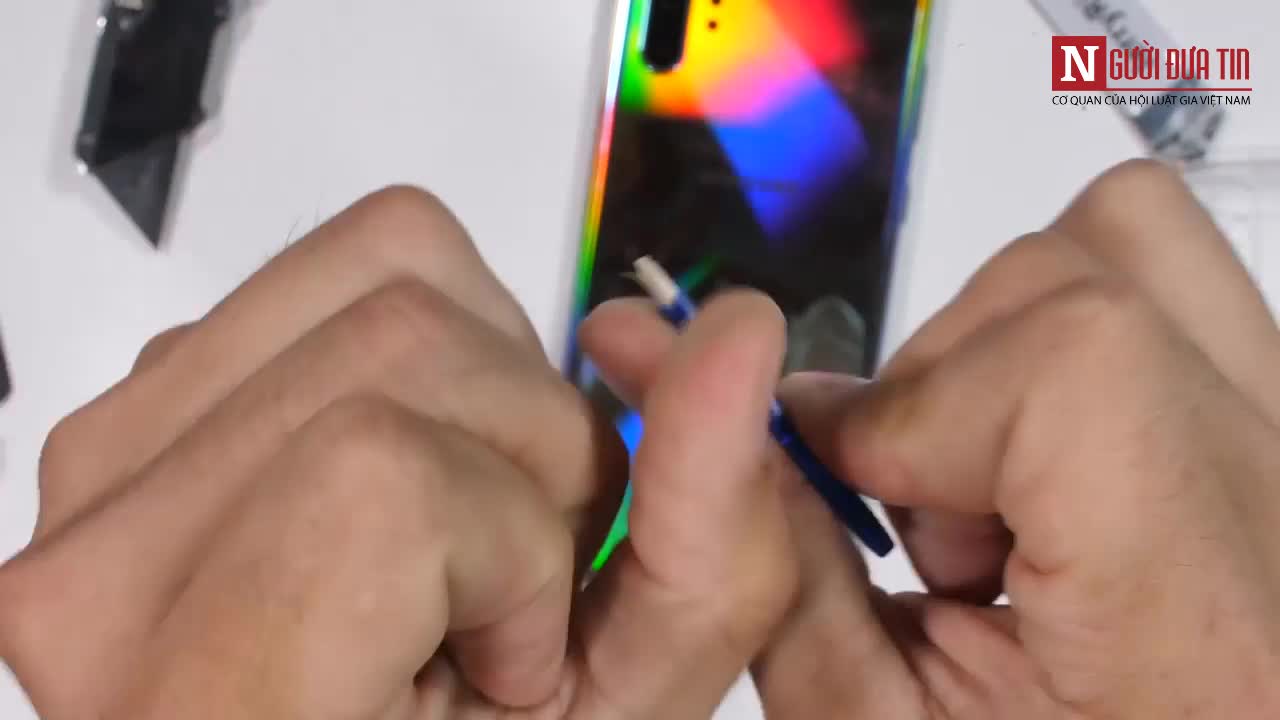 Galaxy Note 10 hứng chịu màn tra tấn đầu tiên