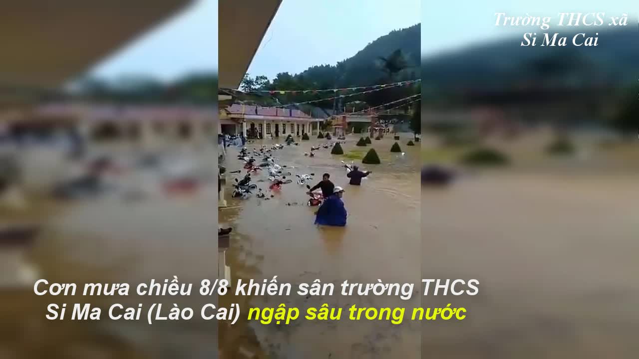 Clip: Ngập lụt kinh hoàng ở Si Ma Cai, dân lội nước cứu hơn trăm xe máy chìm giữa sân trường