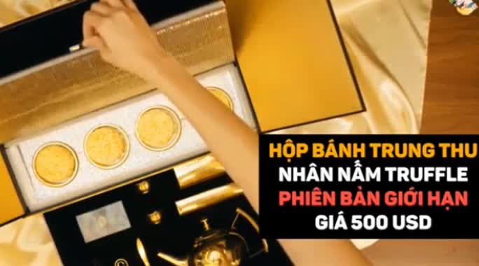 Video: Cận cảnh hộp bánh trung thu dát vàng cực xa xỉ