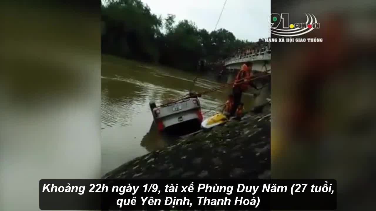 Clip: Hiện trường vụ taxi lao xuống sông khiến hành khách tử vong, tài xế mất tích