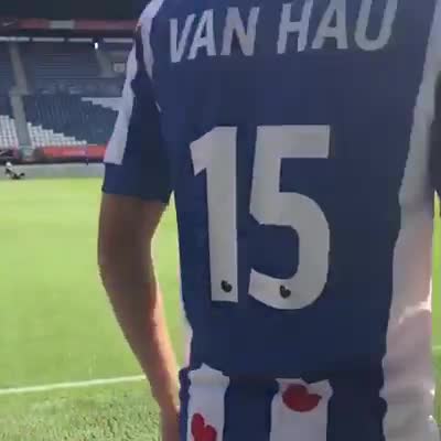 CLB Heerenveen tung clip ghi lại ngày đầu tiên của Đoàn Văn Hậu tại Hà Lan