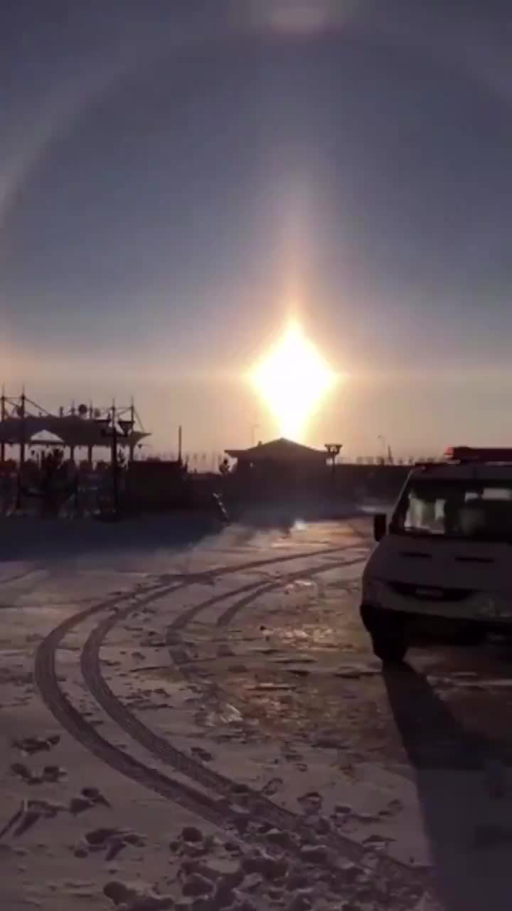 Mặt trời giả bất ngờ xuất hiện trên bầu trời Trung Quốc
