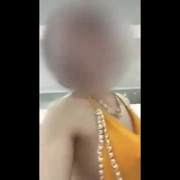 Video: Cô gái livestream khoe việc trốn cách ly khi trở về từ Hàn Quốc 