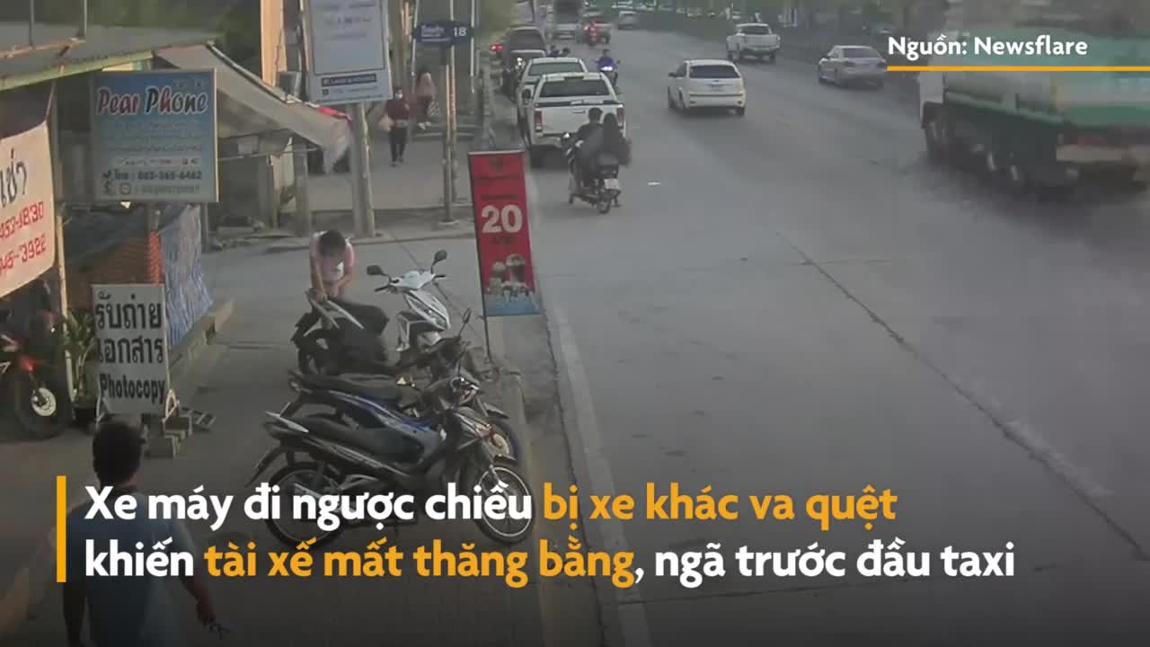 Xe máy đi ngược chiều gây tai nạn kinh hoàng trên đường phố