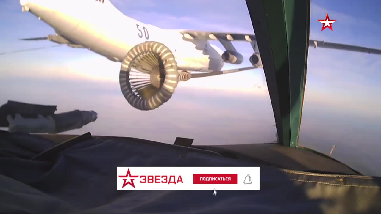 Mãn nhãn màn tiếp nhiên liệu cho máy bay chiến đấu của quân đội Nga