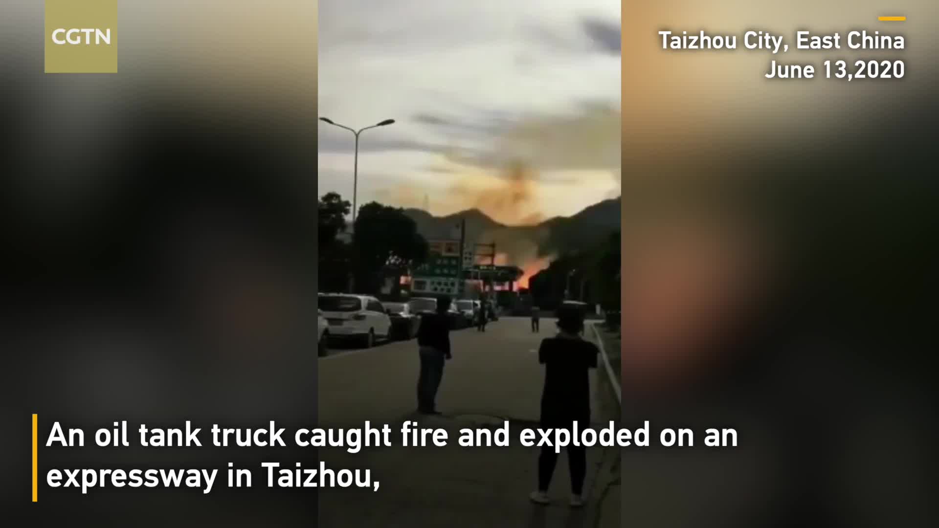 Kinh hoàng cảnh xe bồn phát nổ ở Trung Quốc khiến gần 200 người thương vong